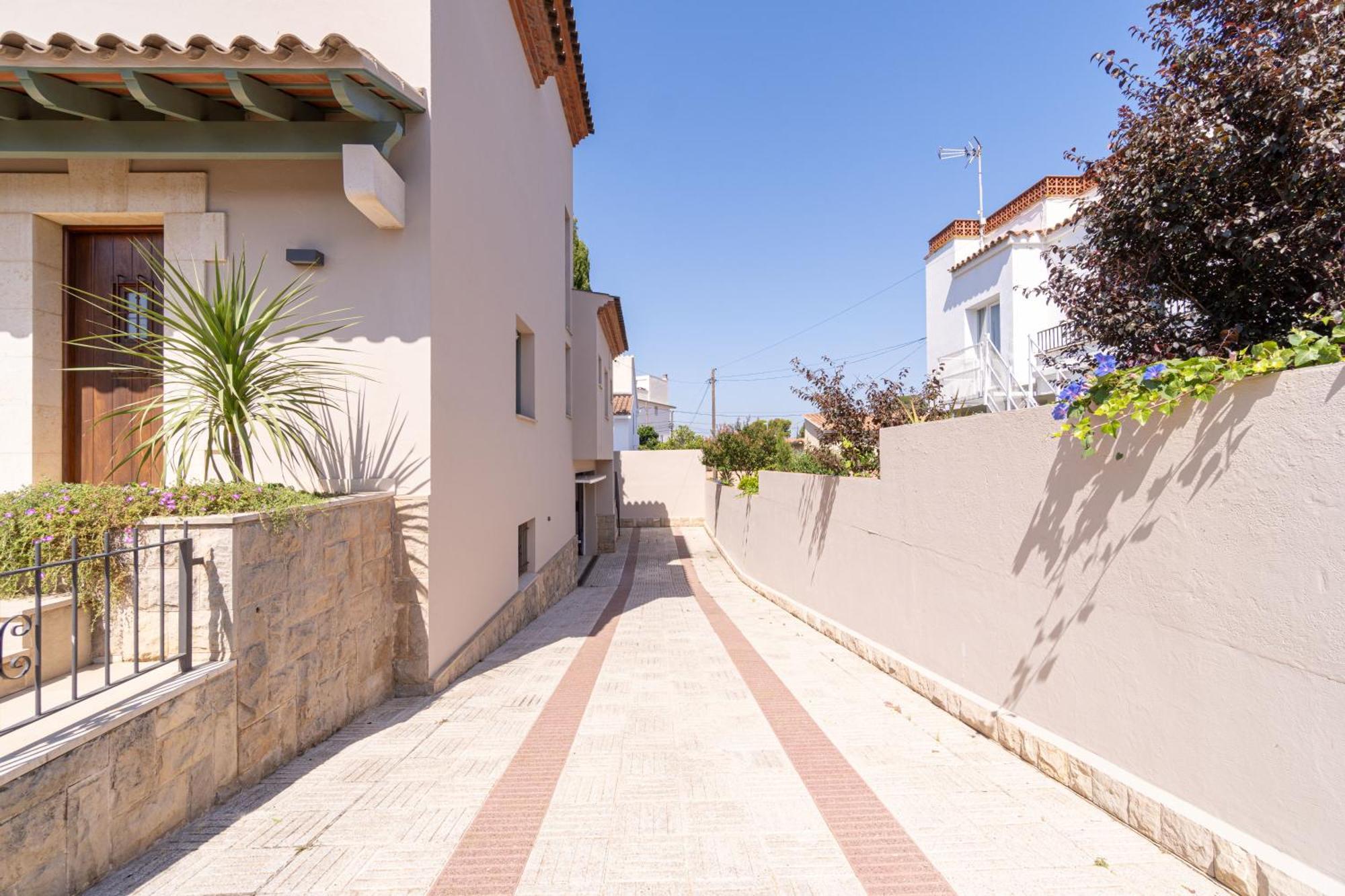 Harmony House Villa Roses Exterior photo